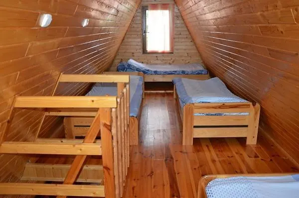 7 Dziewczyn Domek letniskowy *